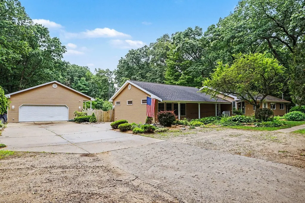 4912 N Drive S Athens Township MI 49051