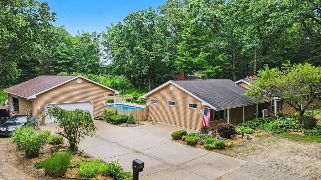 4912 N Drive S Athens Township MI 49051
