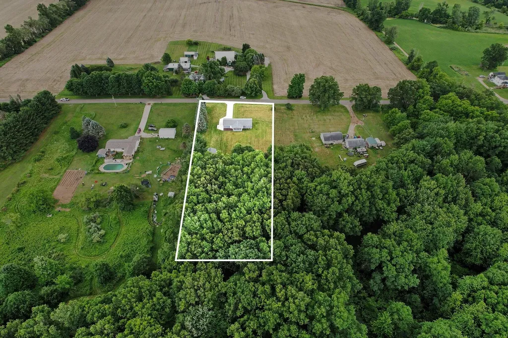 14369 A Drive S Fredonia Township MI 49068