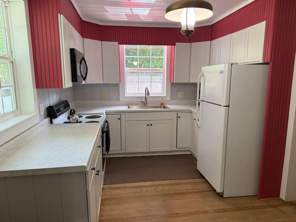 513 E Michigan Avenue Marshall City MI 49068