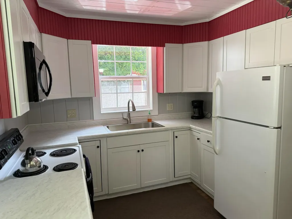 513 E Michigan Avenue Marshall City MI 49068