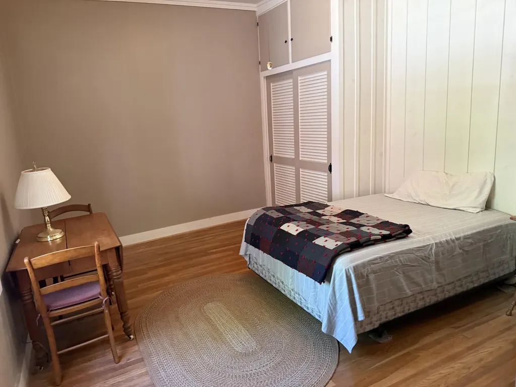 513 E Michigan Avenue Marshall City MI 49068