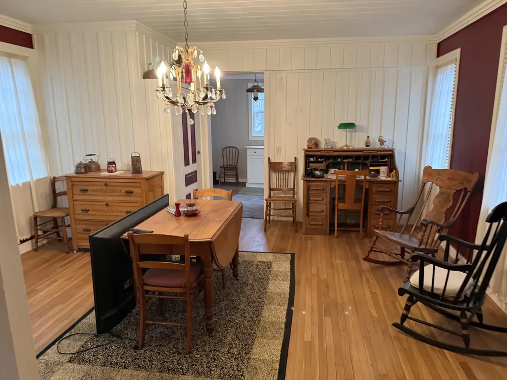513 E Michigan Avenue Marshall City MI 49068