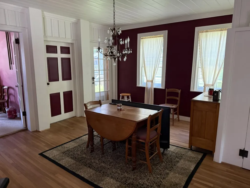 513 E Michigan Avenue Marshall City MI 49068