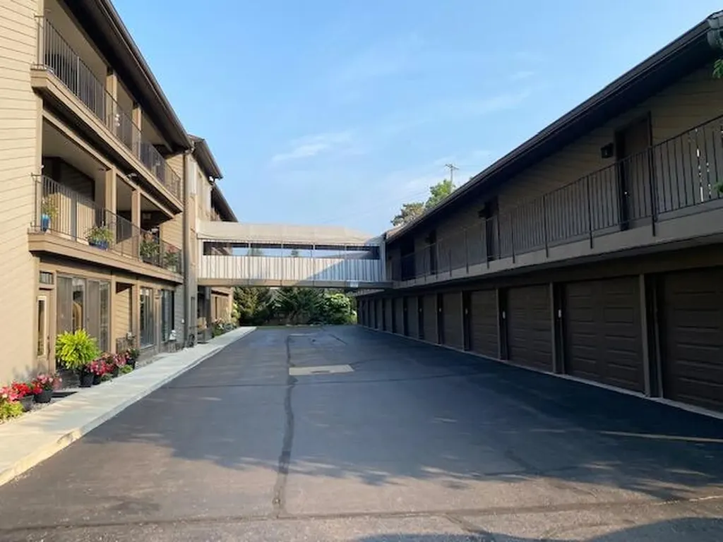 3 Hiawatha Cove Trail Battle Creek City MI 49015