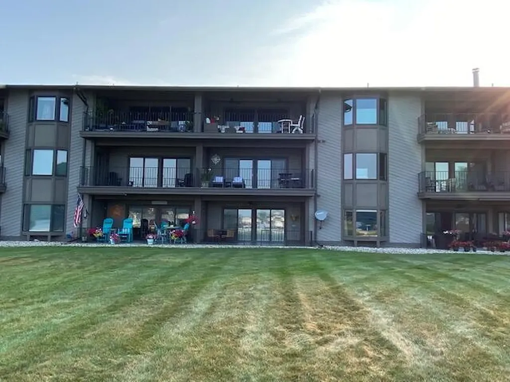 3 Hiawatha Cove Trail Battle Creek City MI 49015