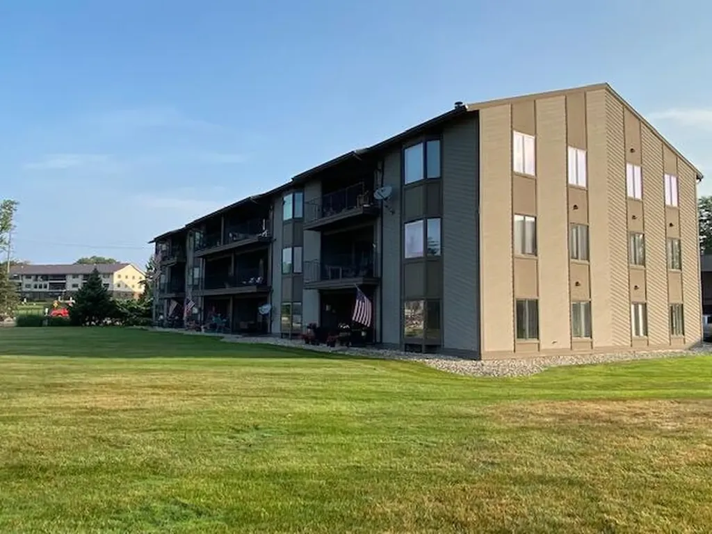 3 Hiawatha Cove Trail Battle Creek City MI 49015