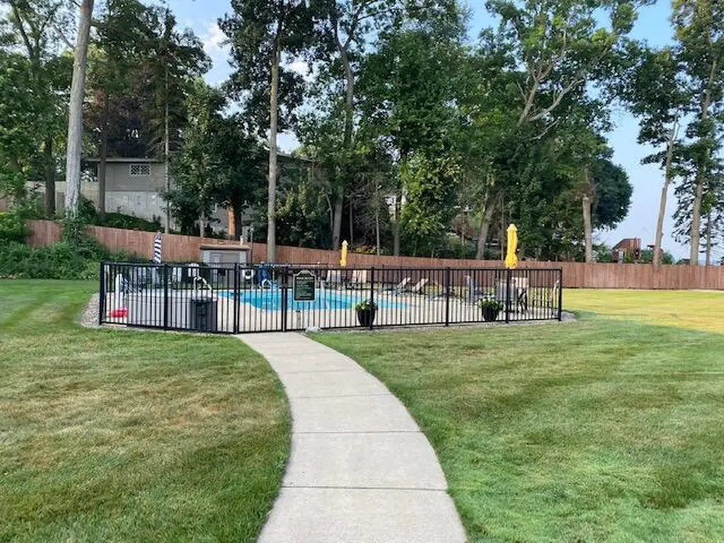 3 Hiawatha Cove Trail Battle Creek City MI 49015