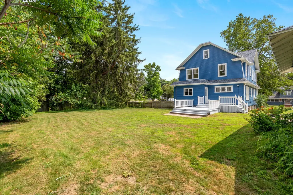 1205 E Michigan Avenue Albion City MI 49224