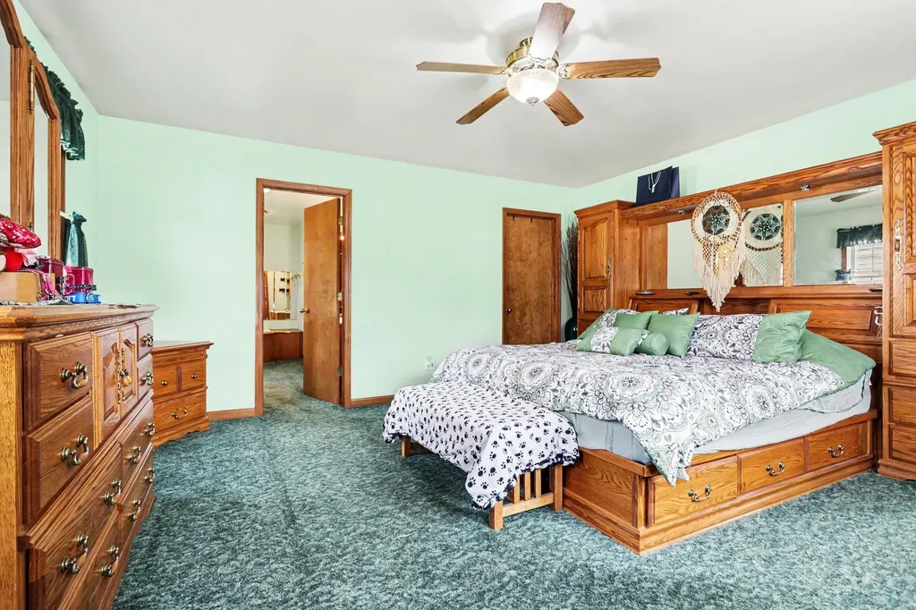 722 Golden Avenue Emmett Charter Township MI 49014