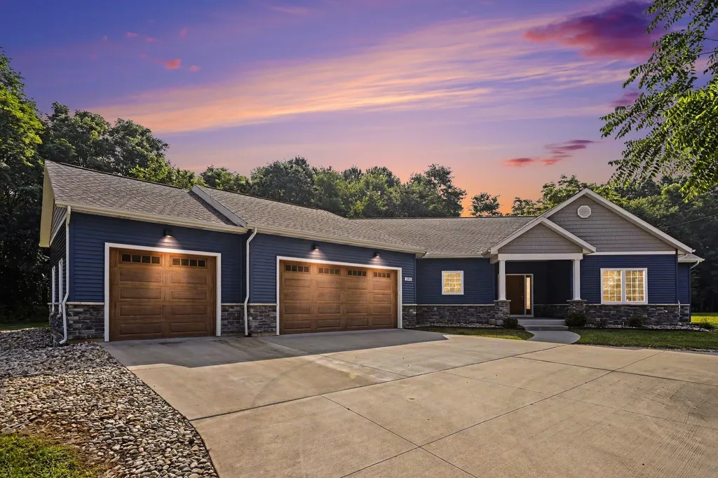 395 S Wattles Road Emmett Charter Township MI 49014