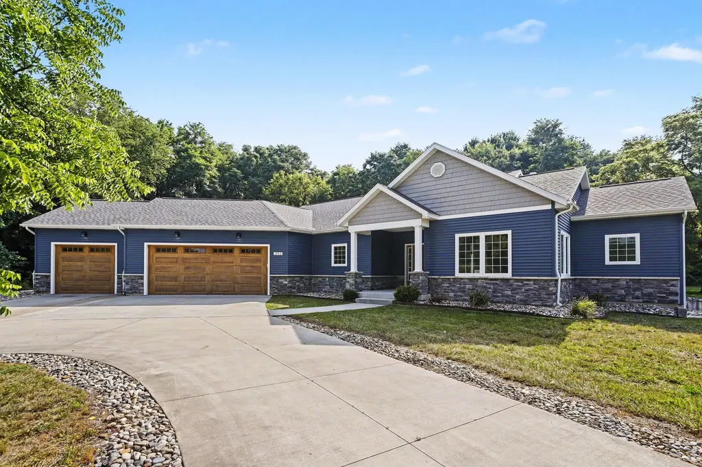 395 S Wattles Road Emmett Charter Township MI 49014