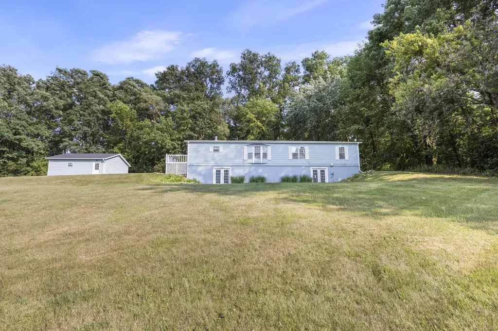 830 Pinewood Avenue Emmett Charter Township MI 49014