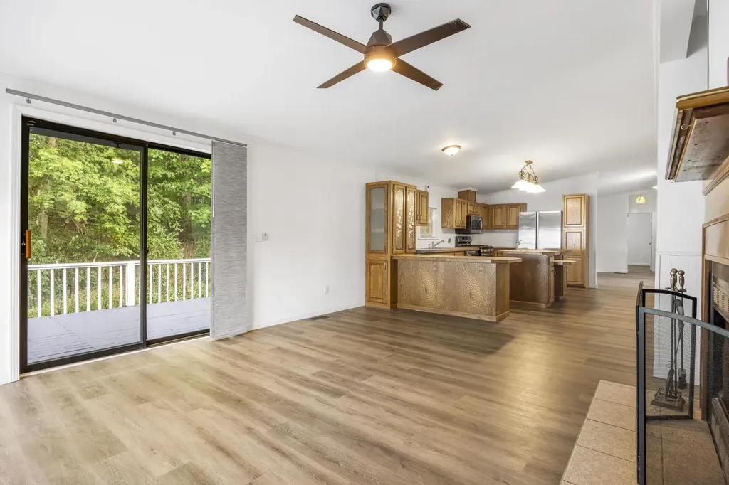 830 Pinewood Avenue Emmett Charter Township MI 49014