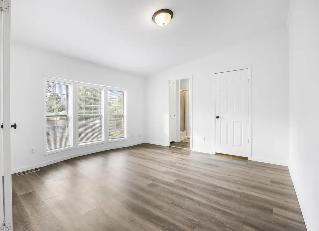 830 Pinewood Avenue Emmett Charter Township MI 49014