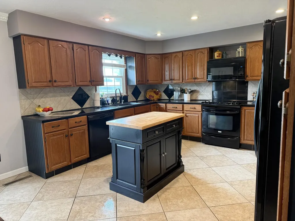 14607 15 Mile Road Marshall Township MI 49068