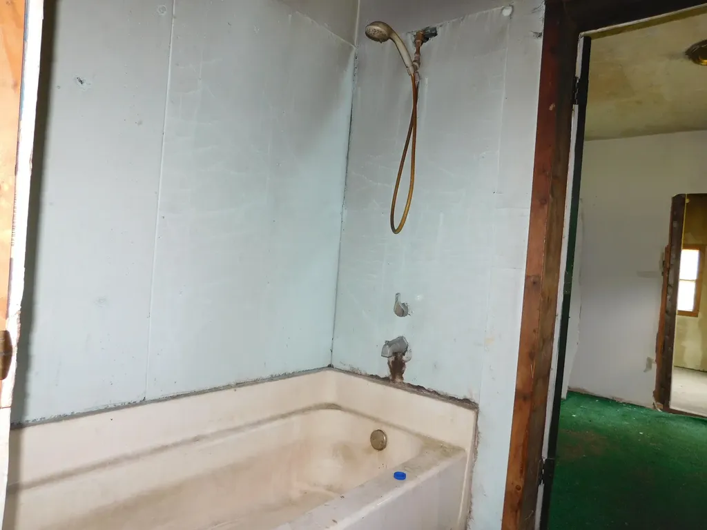 11880 Pine Cove Unknown City MI 49649