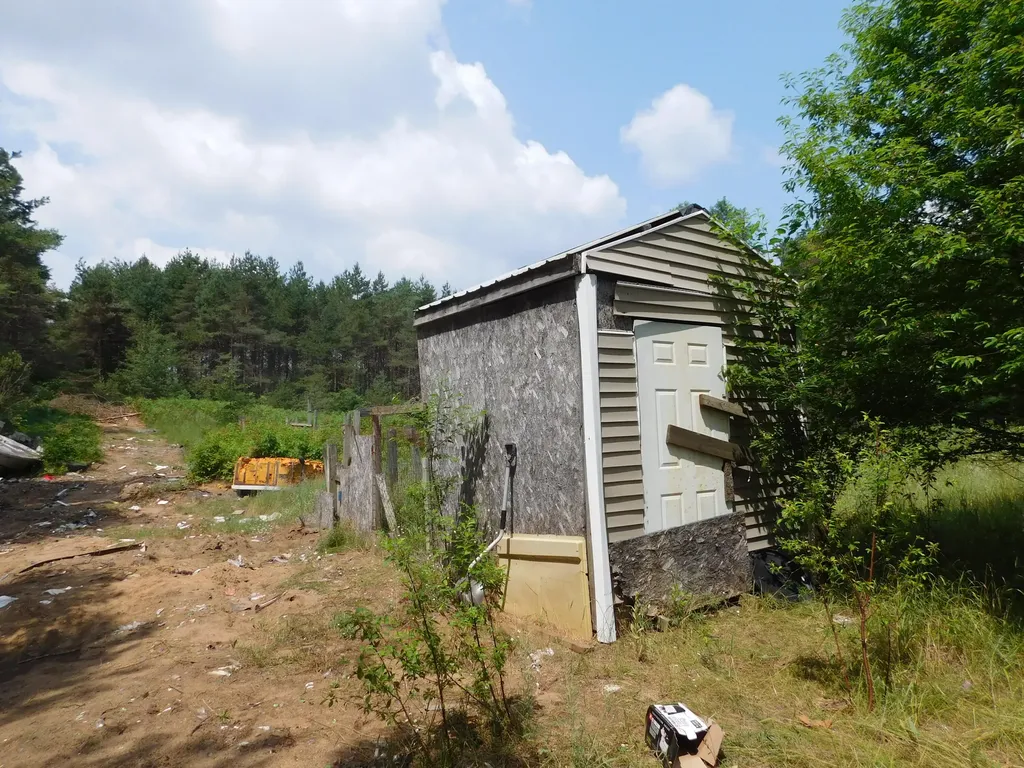 11880 Pine Cove Unknown City MI 49649