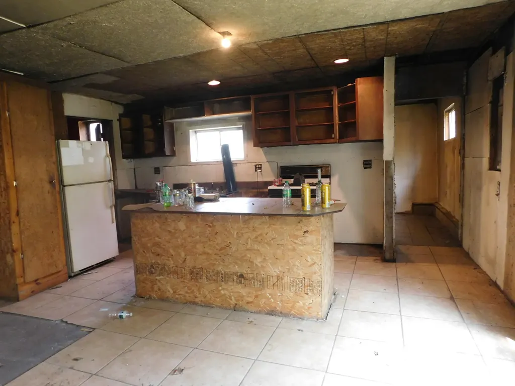 11880 Pine Cove Unknown City MI 49649