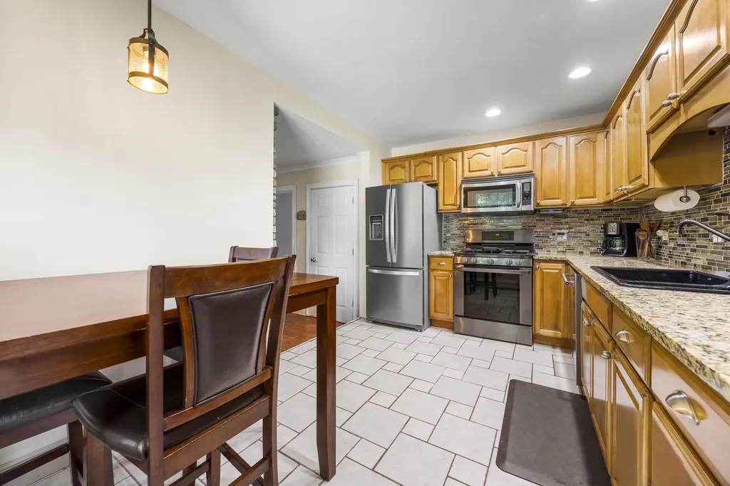 840 Edgehill Place Battle Creek City MI 49015