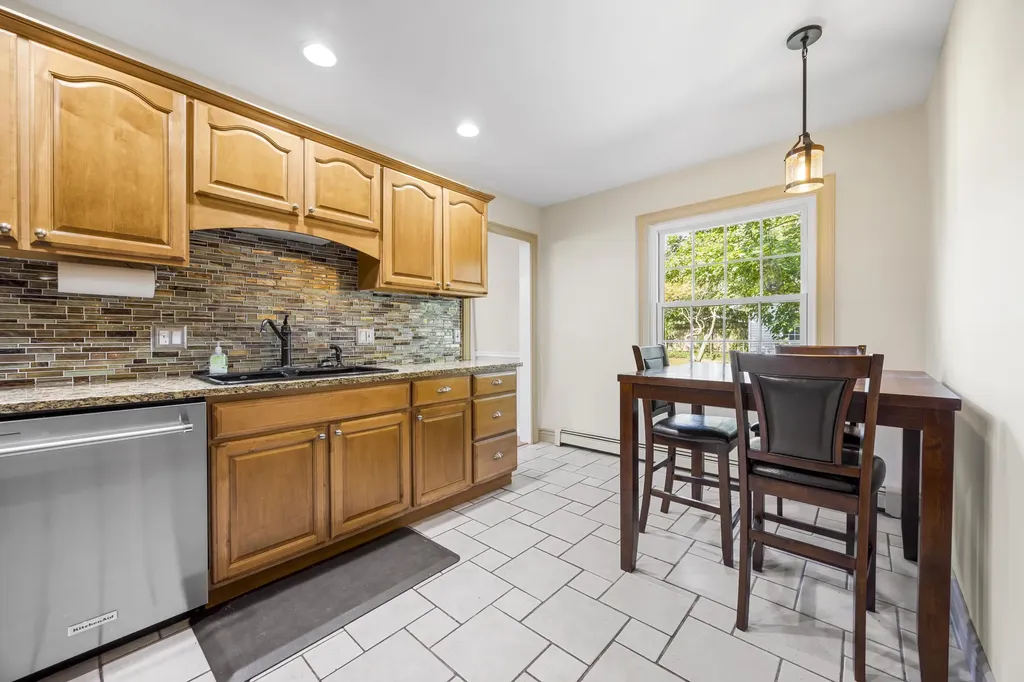 840 Edgehill Place Battle Creek City MI 49015