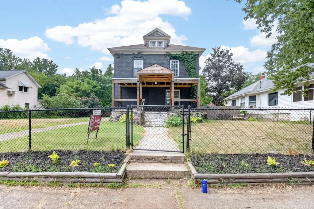 66 Magnolia Avenue Battle Creek City MI 49017