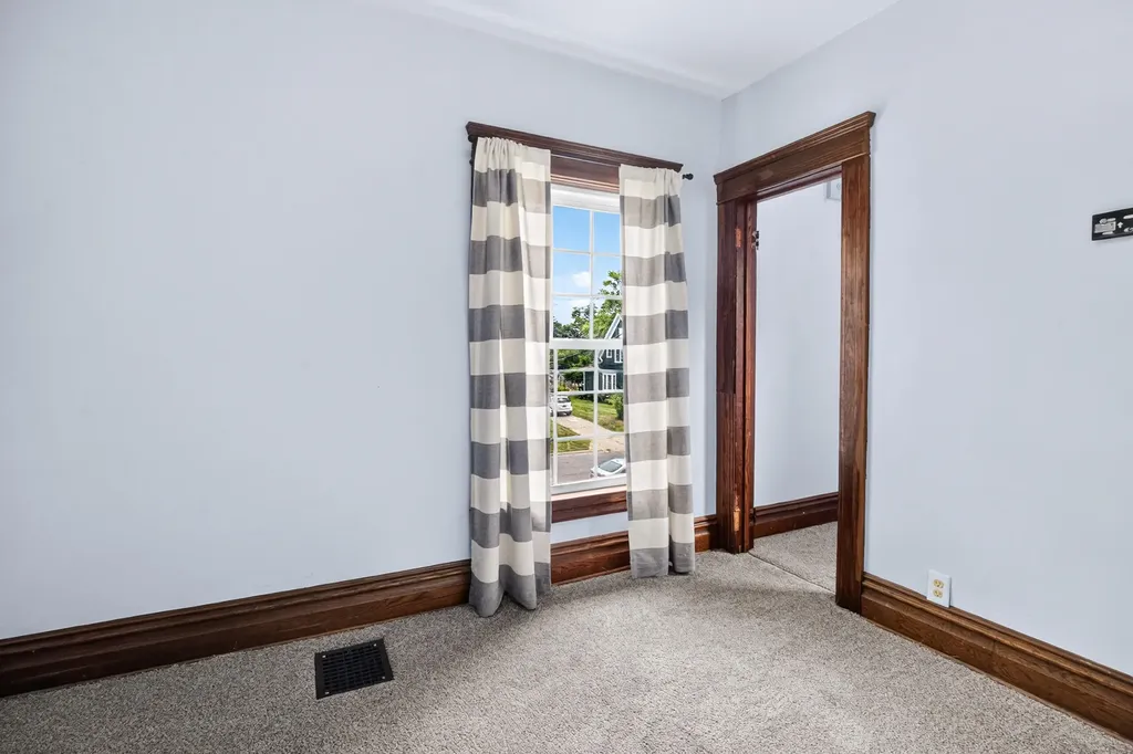 66 Magnolia Avenue Battle Creek City MI 49017