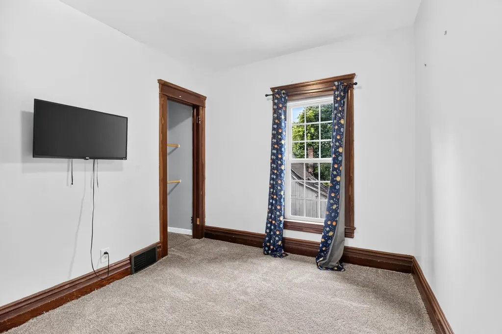 66 Magnolia Avenue Battle Creek City MI 49017