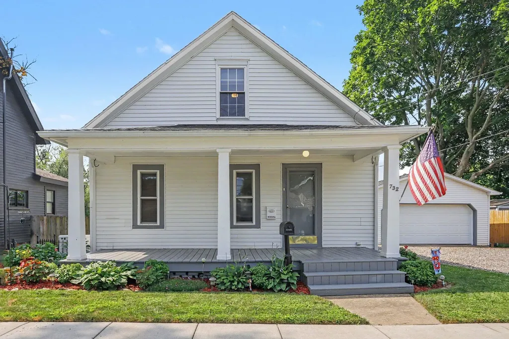 732 E Green Street Marshall City MI 49068