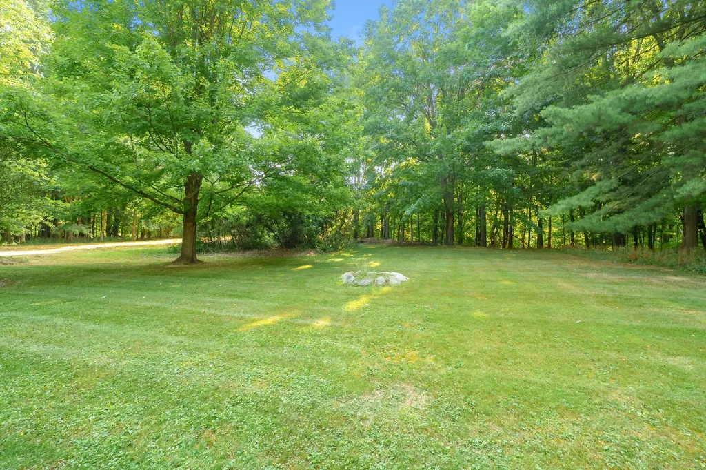 12876 Helmer Road S Battle Creek City MI 49015