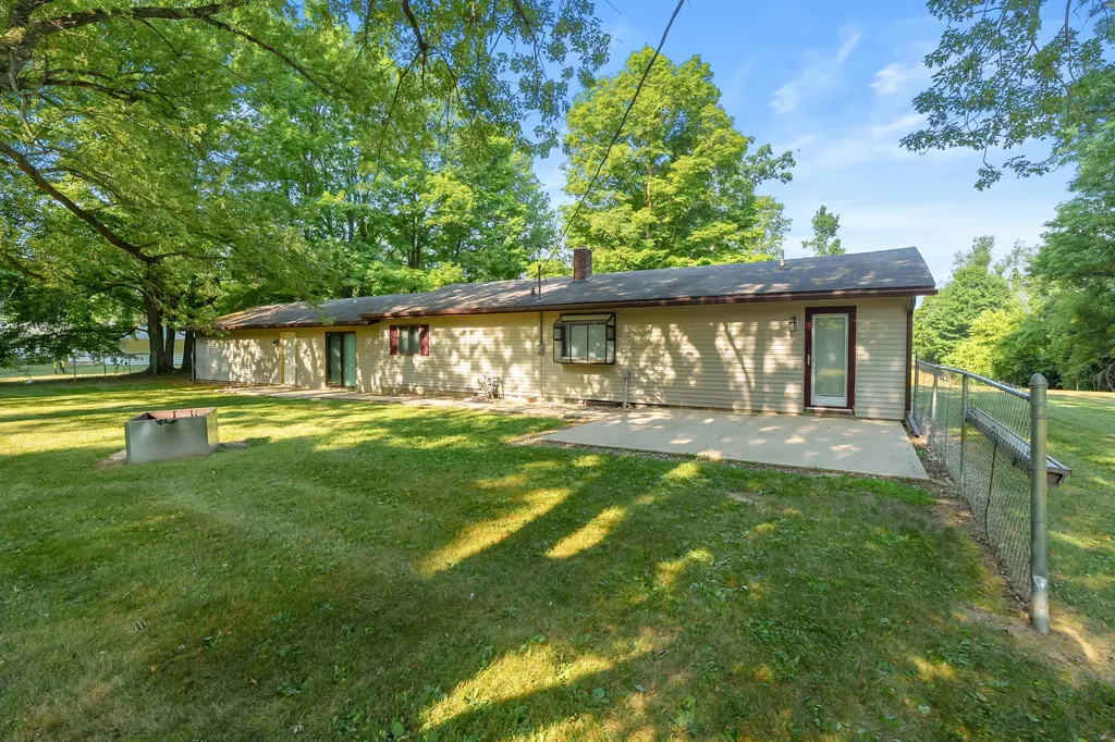 12876 Helmer Road S Battle Creek City MI 49015
