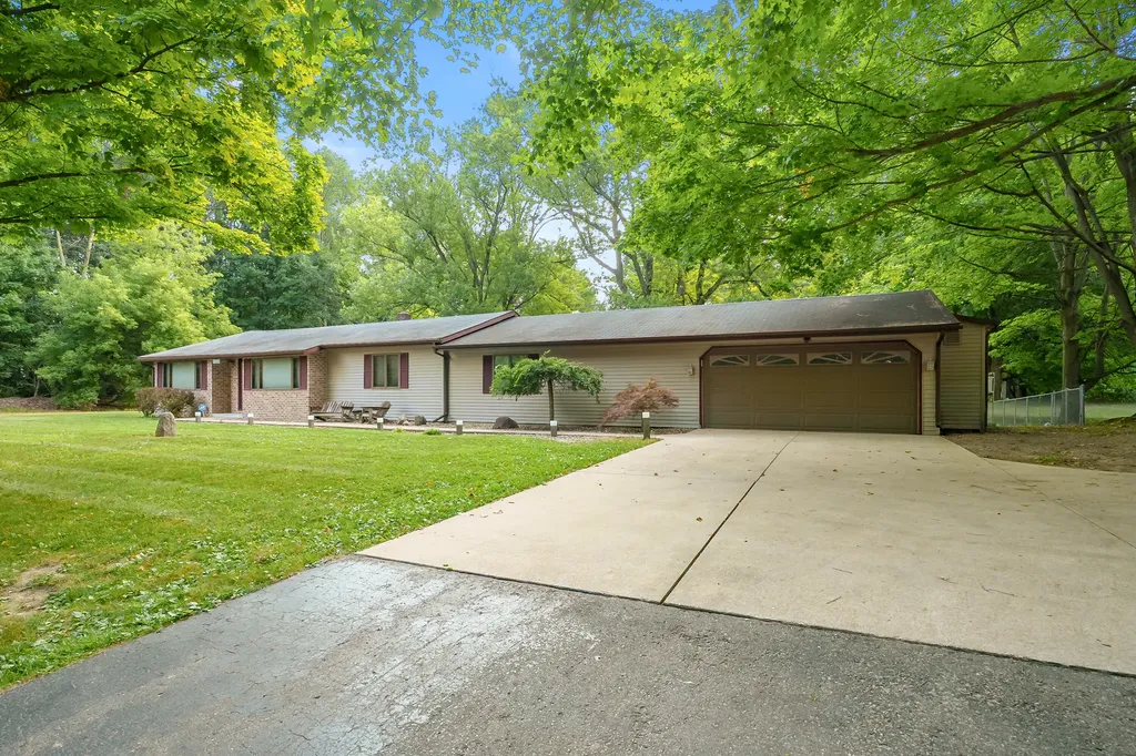 12876 Helmer Road S Battle Creek City MI 49015