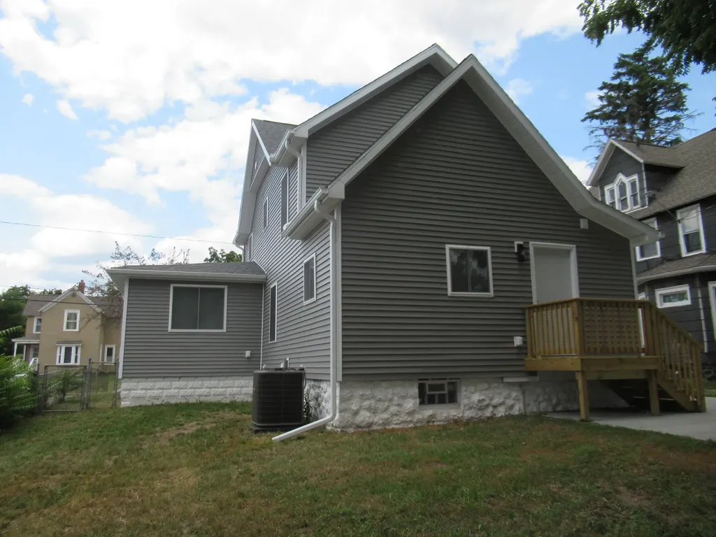 22 N Wabash Avenue Battle Creek City MI 49017