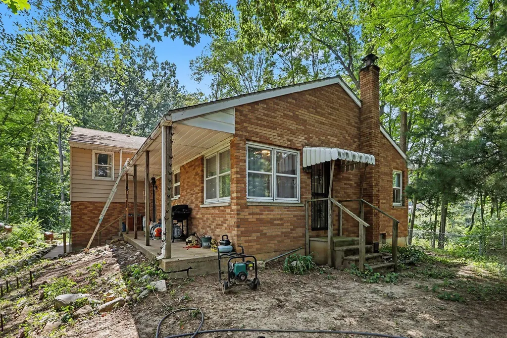 11091 W Drive N Pennfield Charter Township MI 49021
