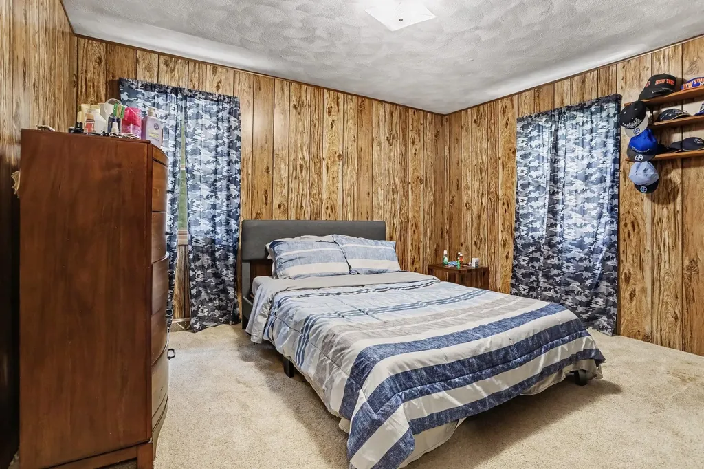 11091 W Drive N Pennfield Charter Township MI 49021