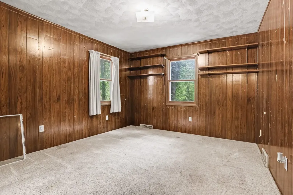 11091 W Drive N Pennfield Charter Township MI 49021