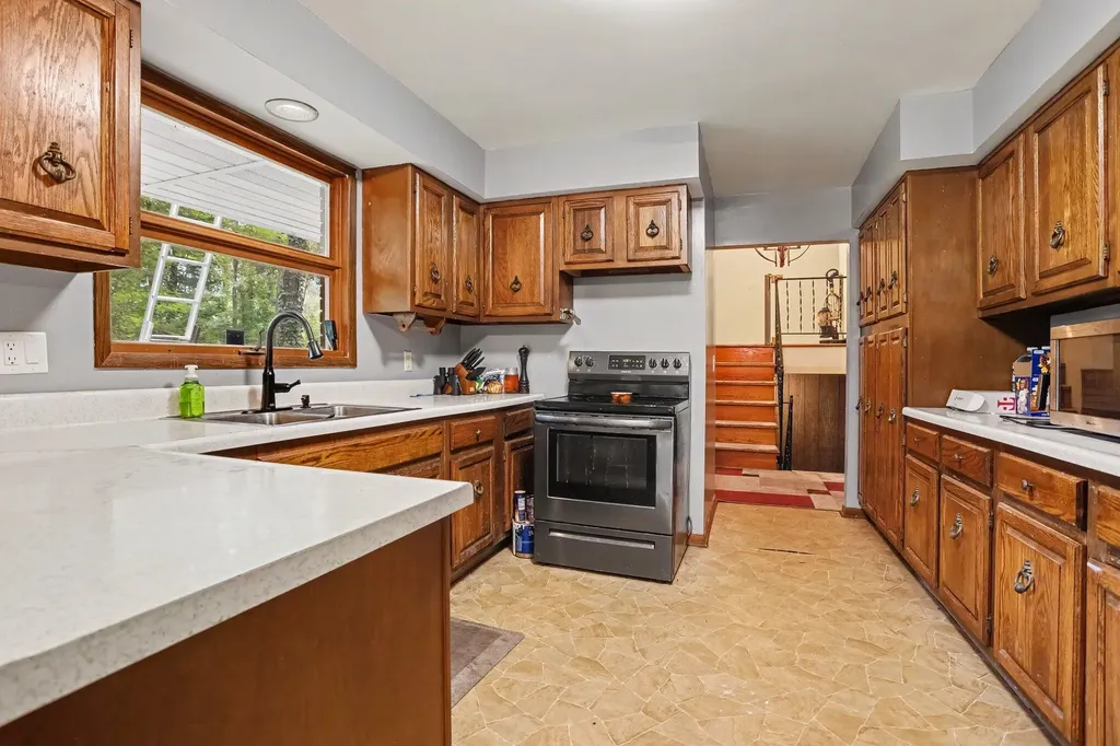 11091 W Drive N Pennfield Charter Township MI 49021