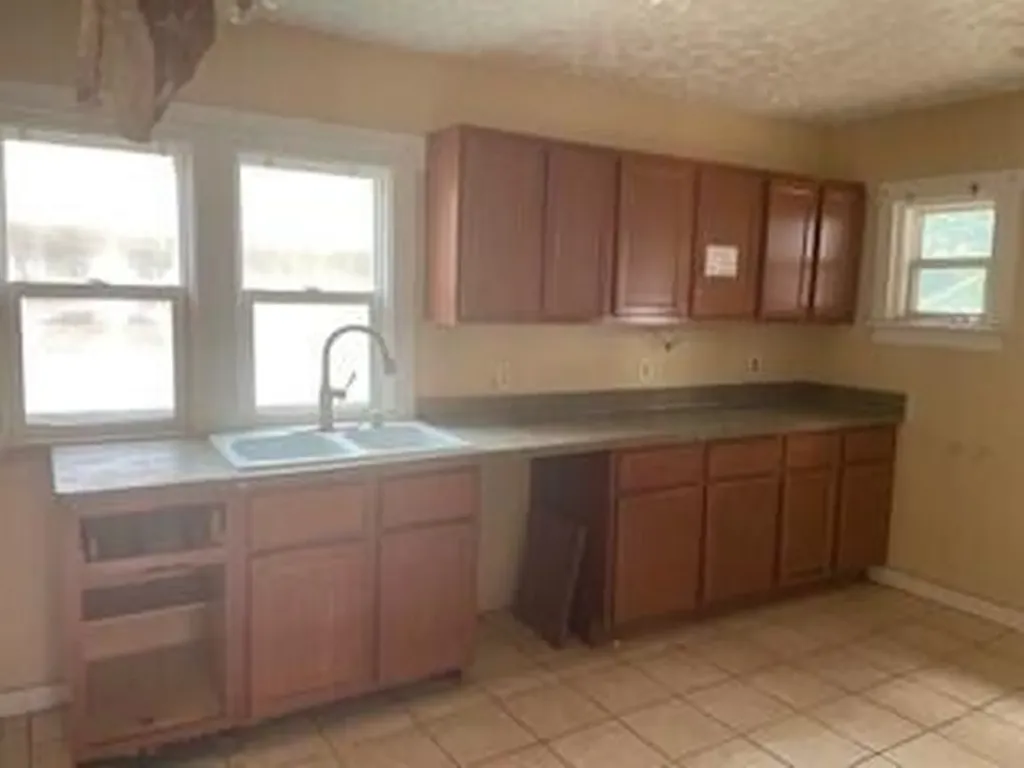 256 Post Avenue Battle Creek City MI 49014