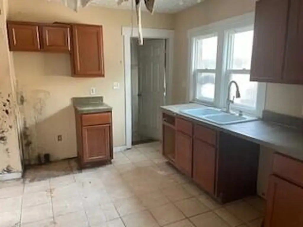 256 Post Avenue Battle Creek City MI 49014