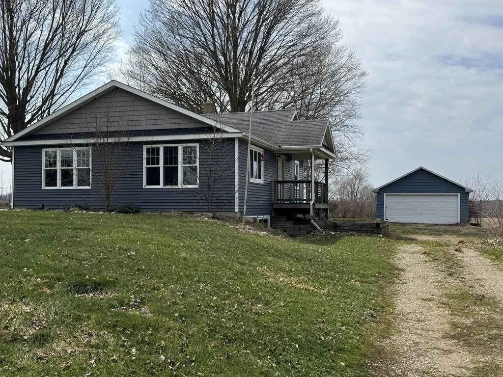 13512 S 42nd Street Wakeshma Township MI 49097