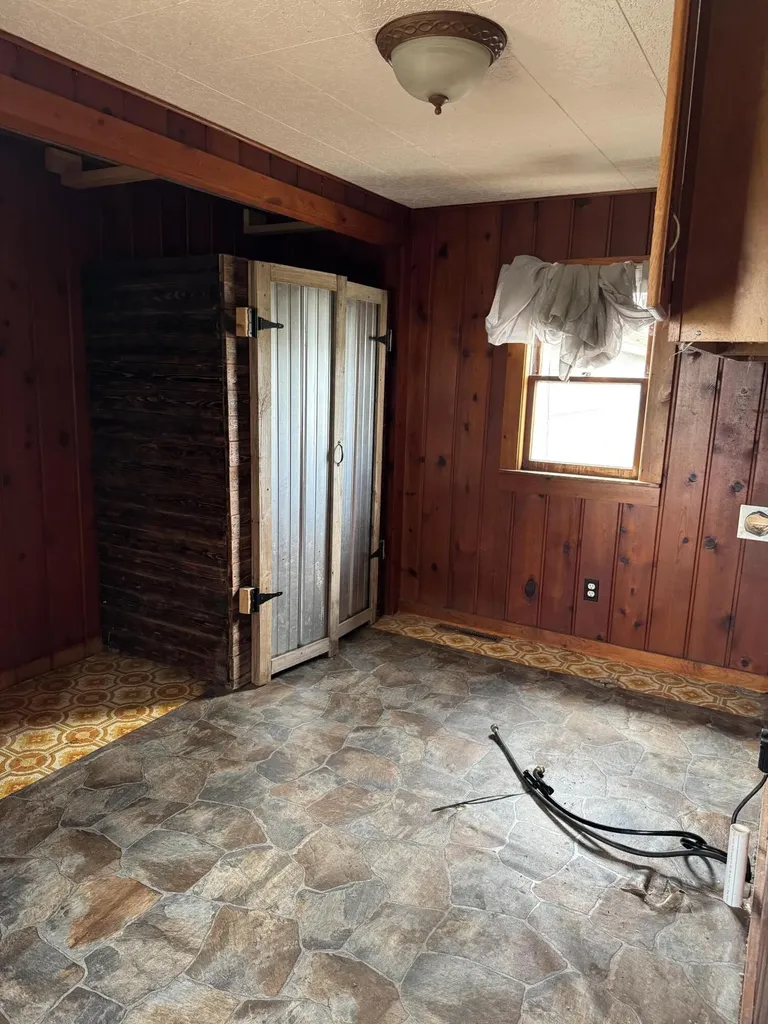13512 S 42nd Street Wakeshma Township MI 49097