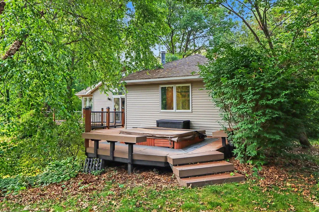 28284 62nd Avenue Antwerp Township MI 49065