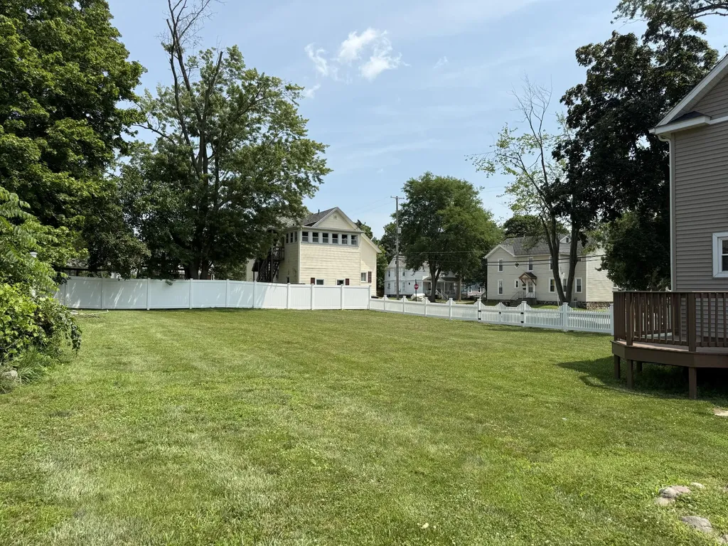 307 Perry Street Albion City MI 49224