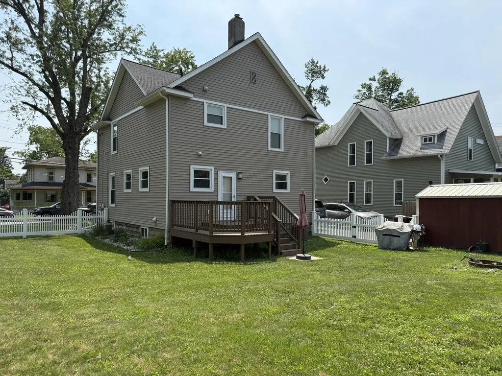 307 Perry Street Albion City MI 49224