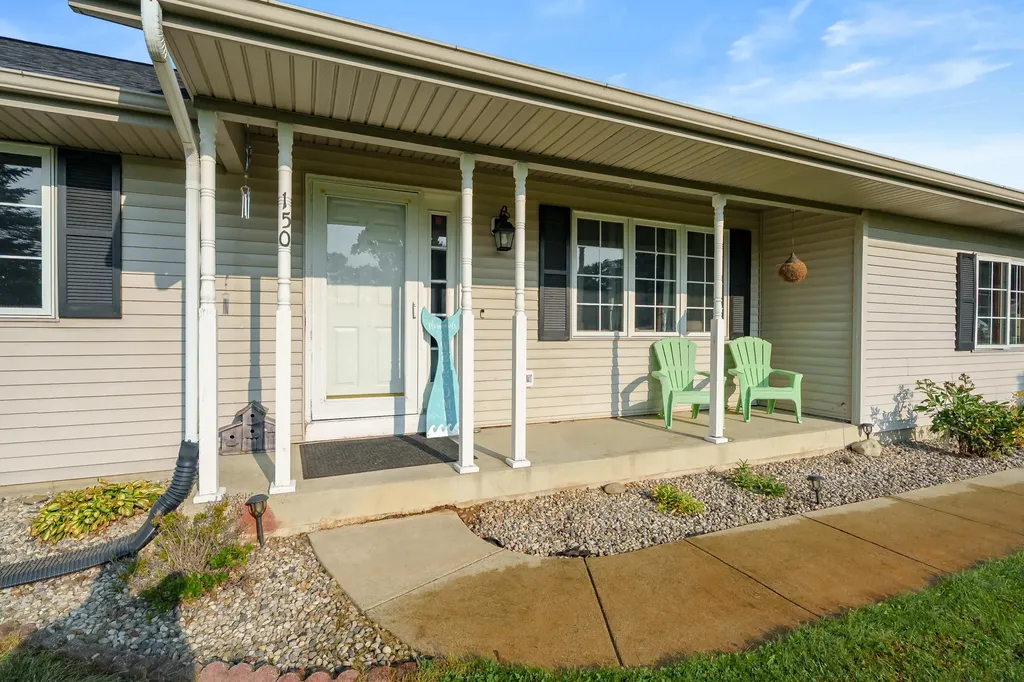 150 Gull Pointe Drive Bedford Charter Township MI 49017