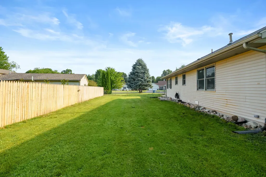 150 Gull Pointe Drive Bedford Charter Township MI 49017