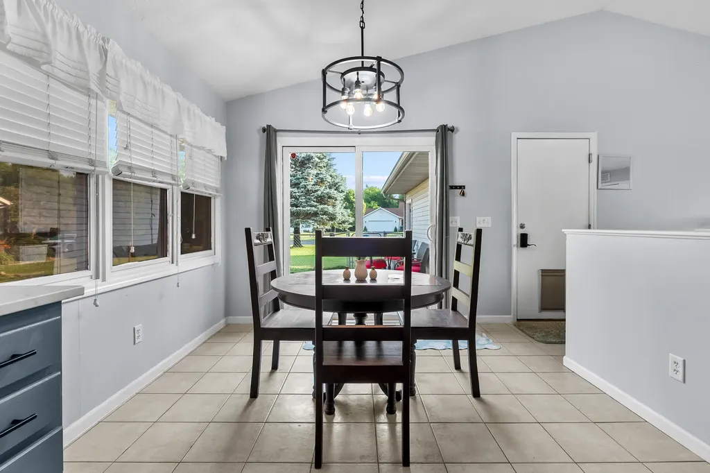 150 Gull Pointe Drive Bedford Charter Township MI 49017