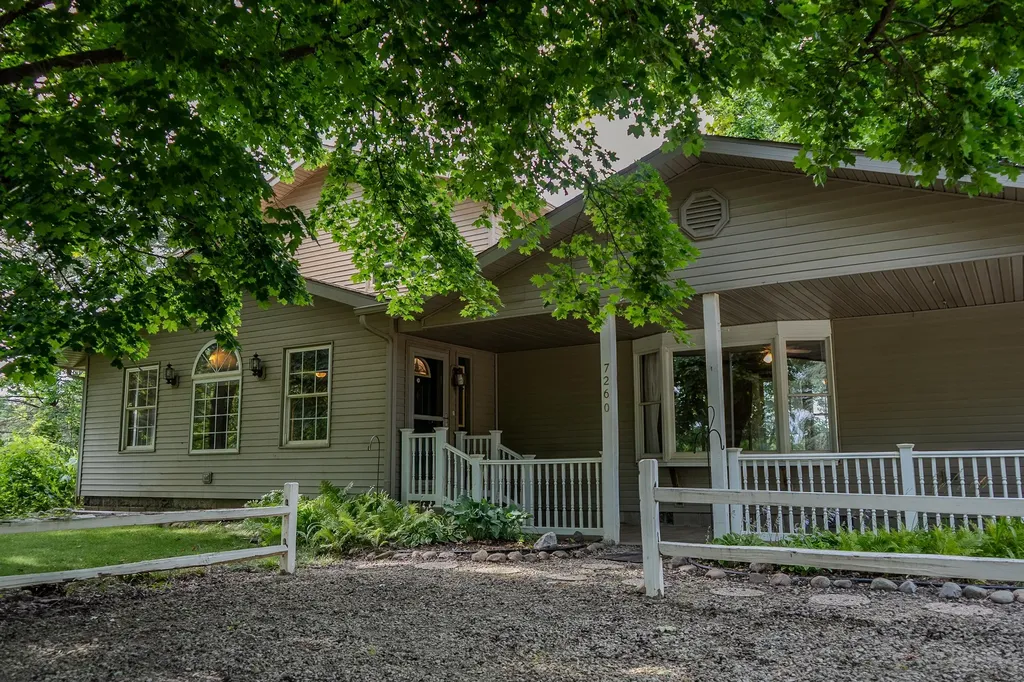 7260 W Kinsel Highway Vermontville Township MI 49096