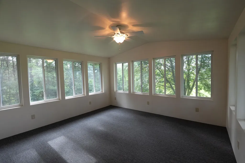 7260 W Kinsel Highway Vermontville Township MI 49096