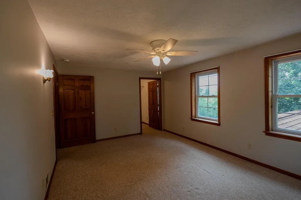 7260 W Kinsel Highway Vermontville Township MI 49096